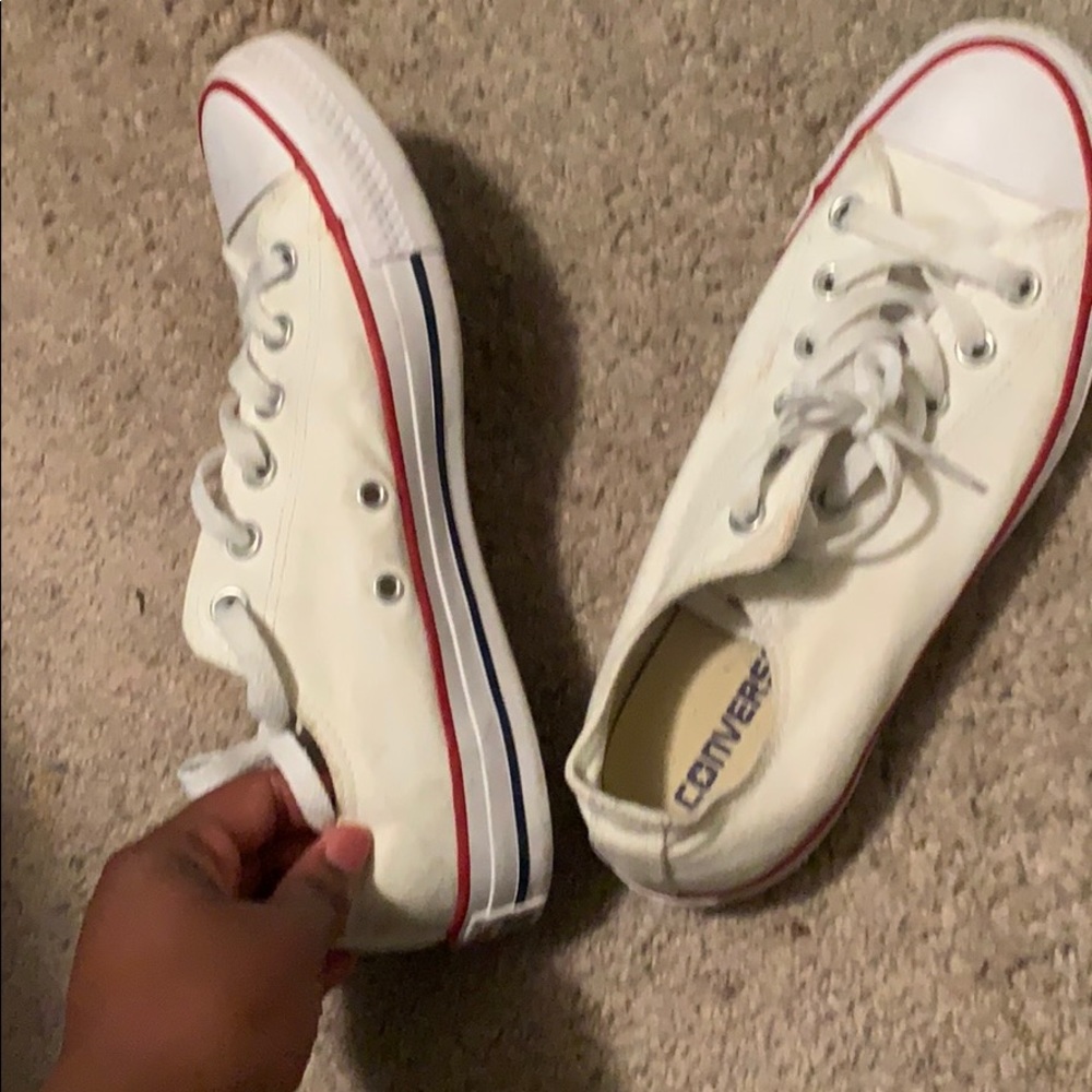 Converse - Picture 2 of 3